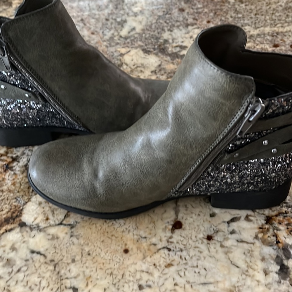 MIA fashion boots size big girls 4 - Picture 5 of 5